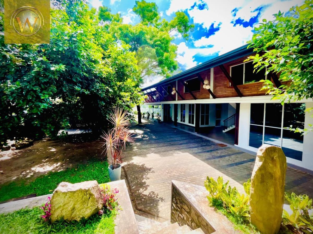 Hotel Wanaguru