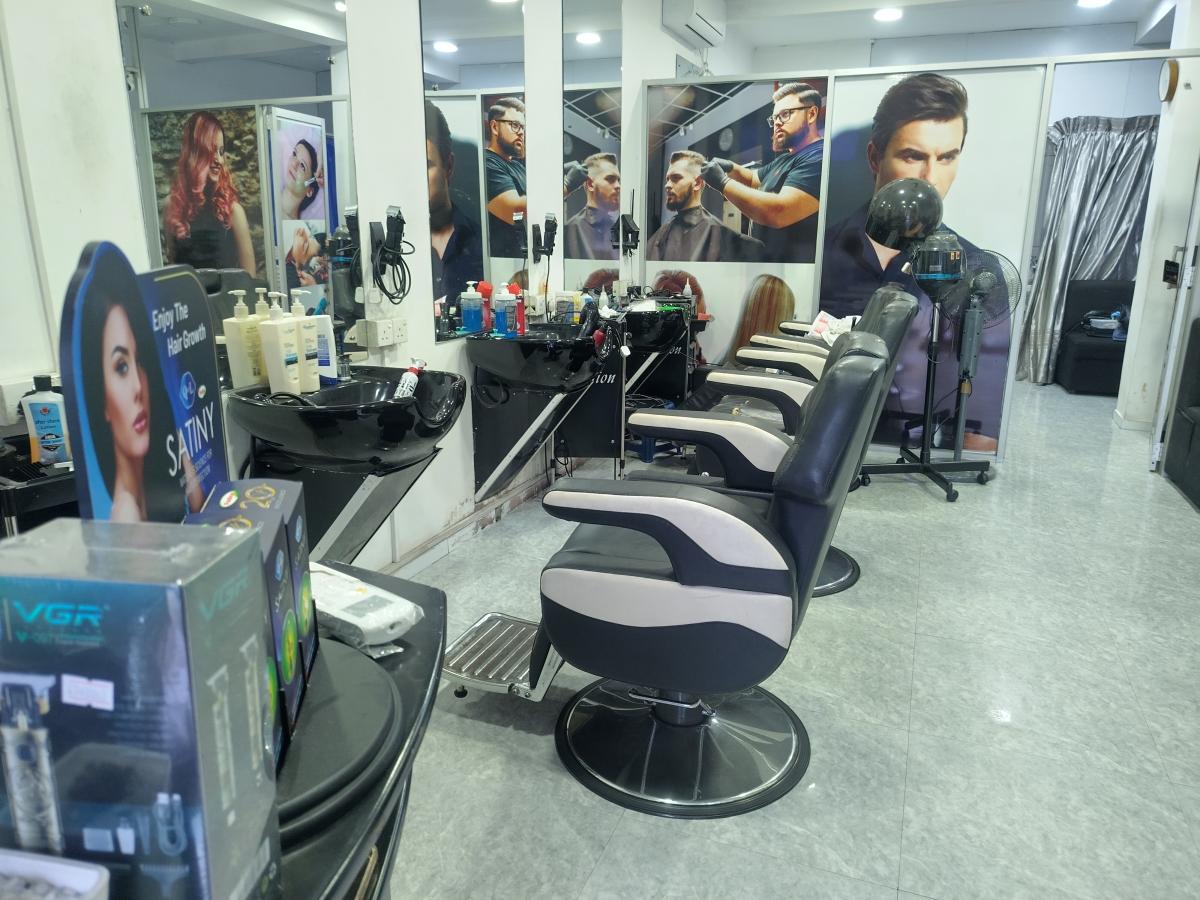 RAVIN HAIR DESIGN